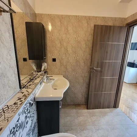 Anastasia Balcescu 1 Beautiful View Self Check In Code From 2 Pm Only Microwave * Bucarest